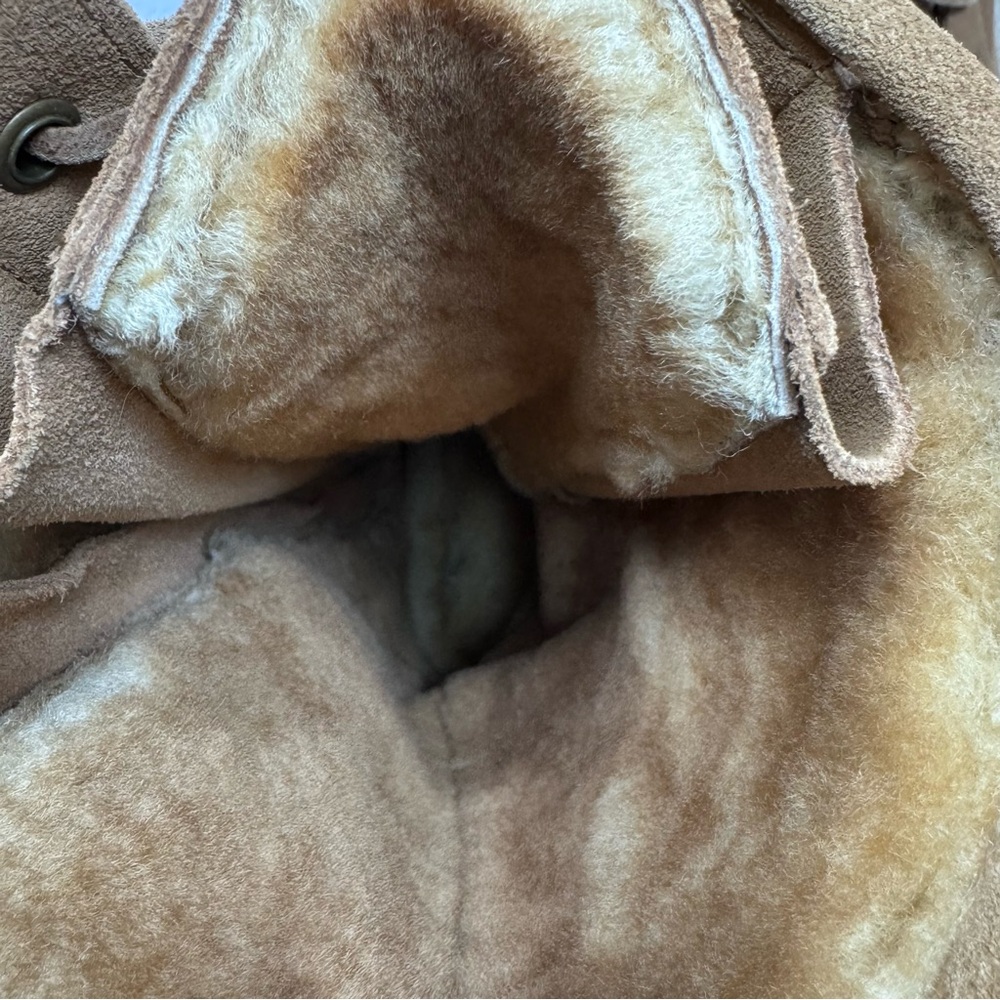 LL Bean tall suede tan moccasin boots shearling lined lace up w fringe. Sz 7.5 - Picture 12 of 14